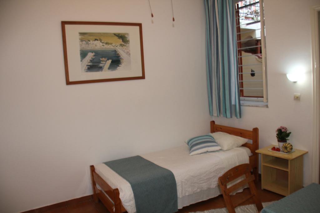 Medieval Rose Guest House Rhodes City Room photo